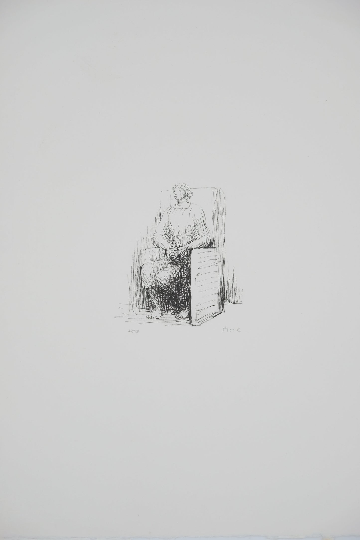 Henry MOORE : Femme assise dans un fauteuil - Lithographie originale signée