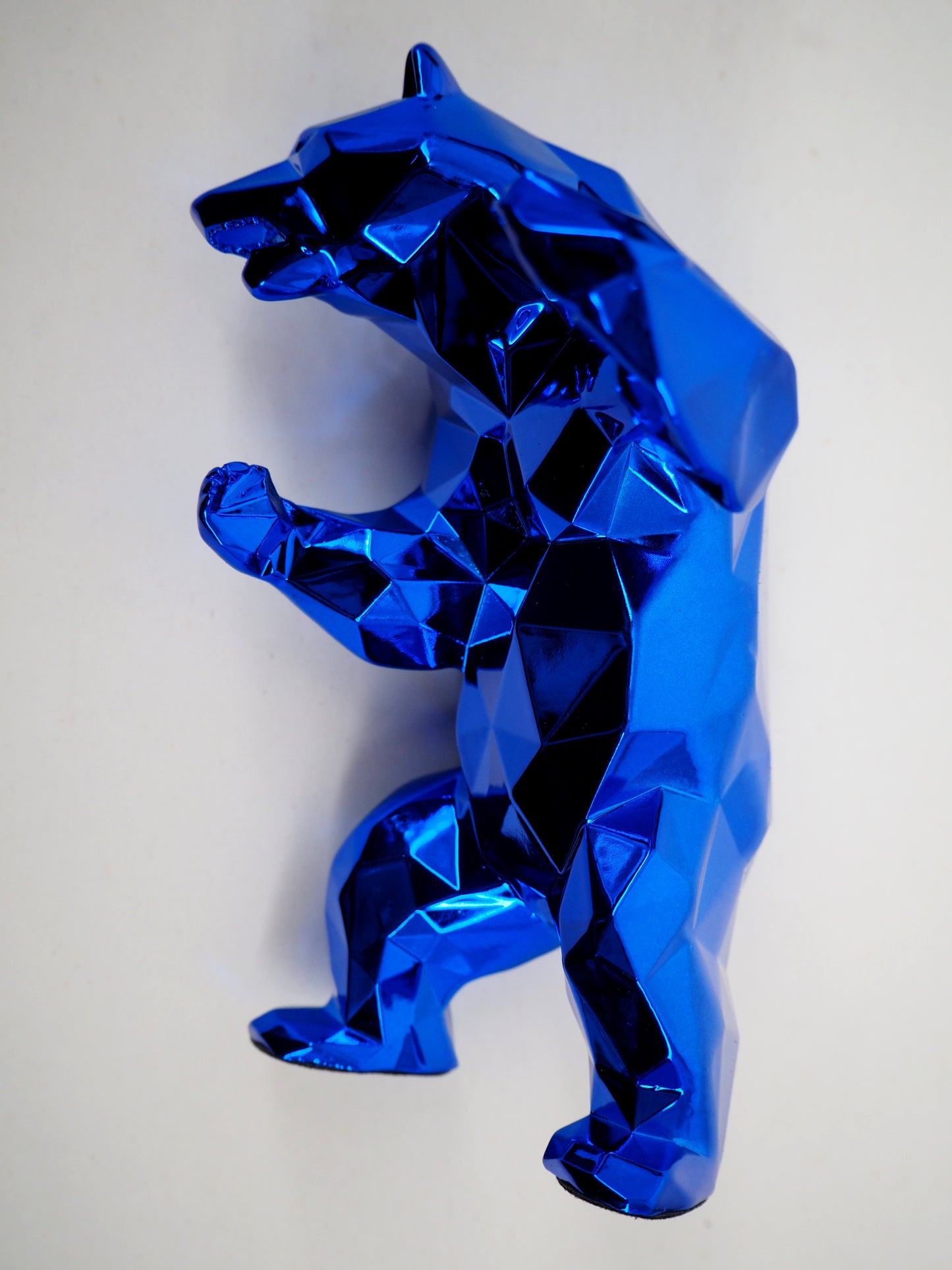 Richard ORLINSKI : Standing Bear (Blue edition) - Sculpture originale