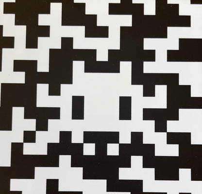 SPACE INVADER : Camo Space Tile (Black and White) - Carreau en céramique