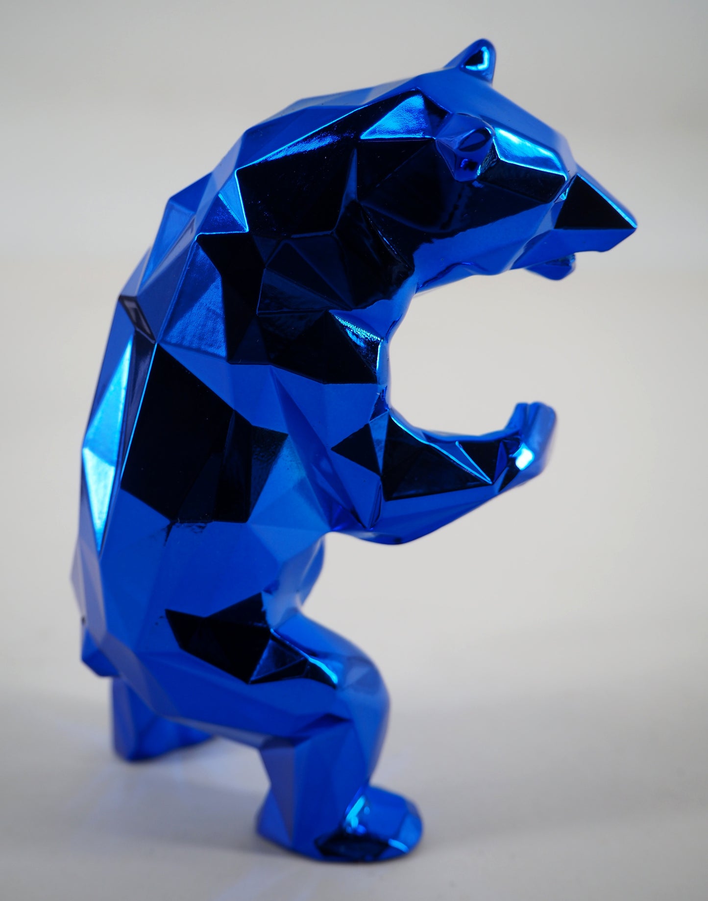 Richard ORLINSKI : Standing Bear (Blue edition) - Sculpture originale
